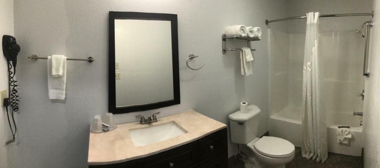 Budget Inn & Suites Оклахома-Сити Экстерьер фото
