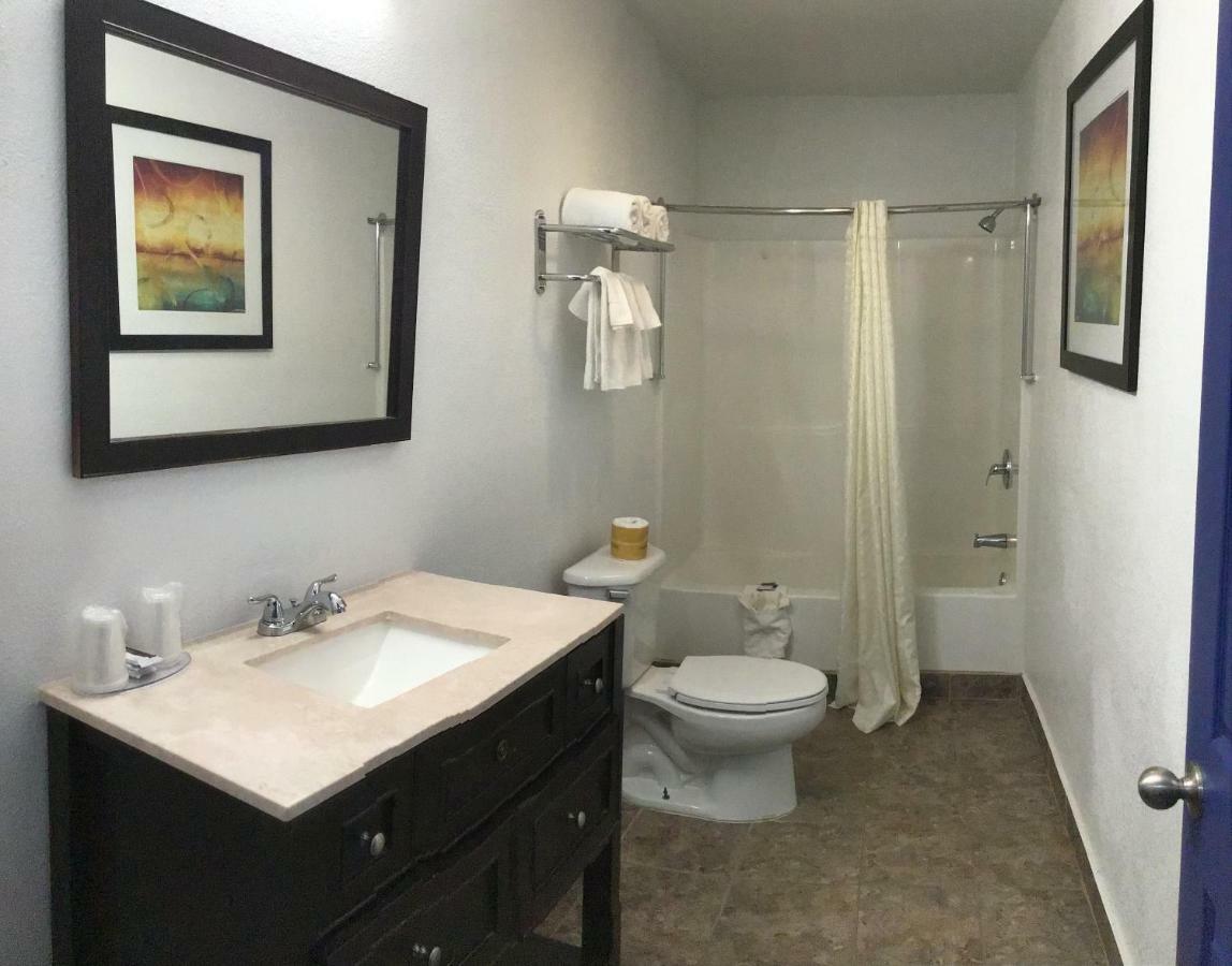 Budget Inn & Suites Оклахома-Сити Экстерьер фото